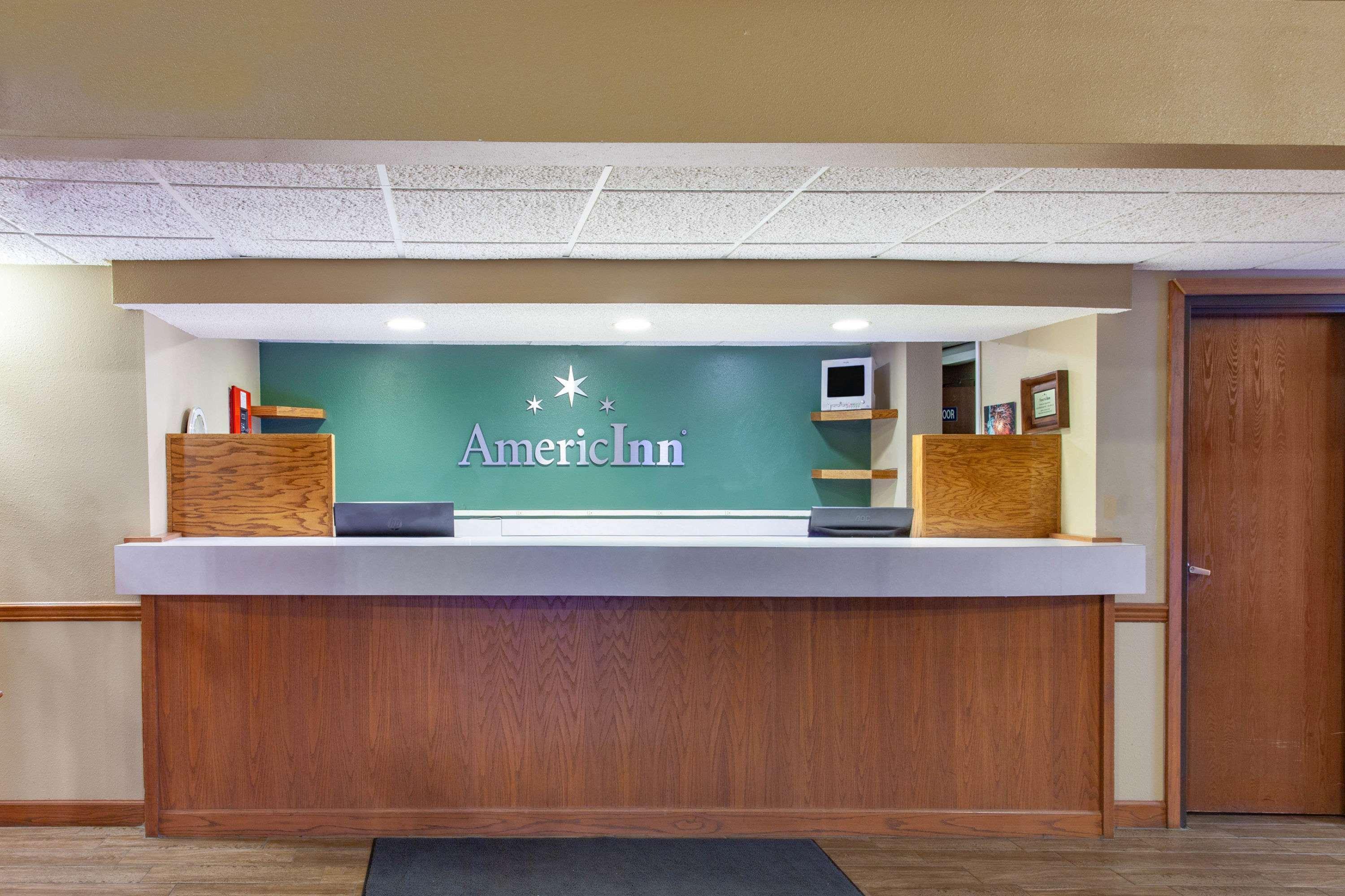 Americinn By Wyndham Hutchinson Exterior photo