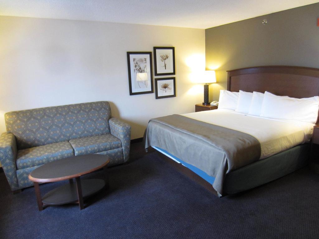 Americinn By Wyndham Hutchinson Room photo