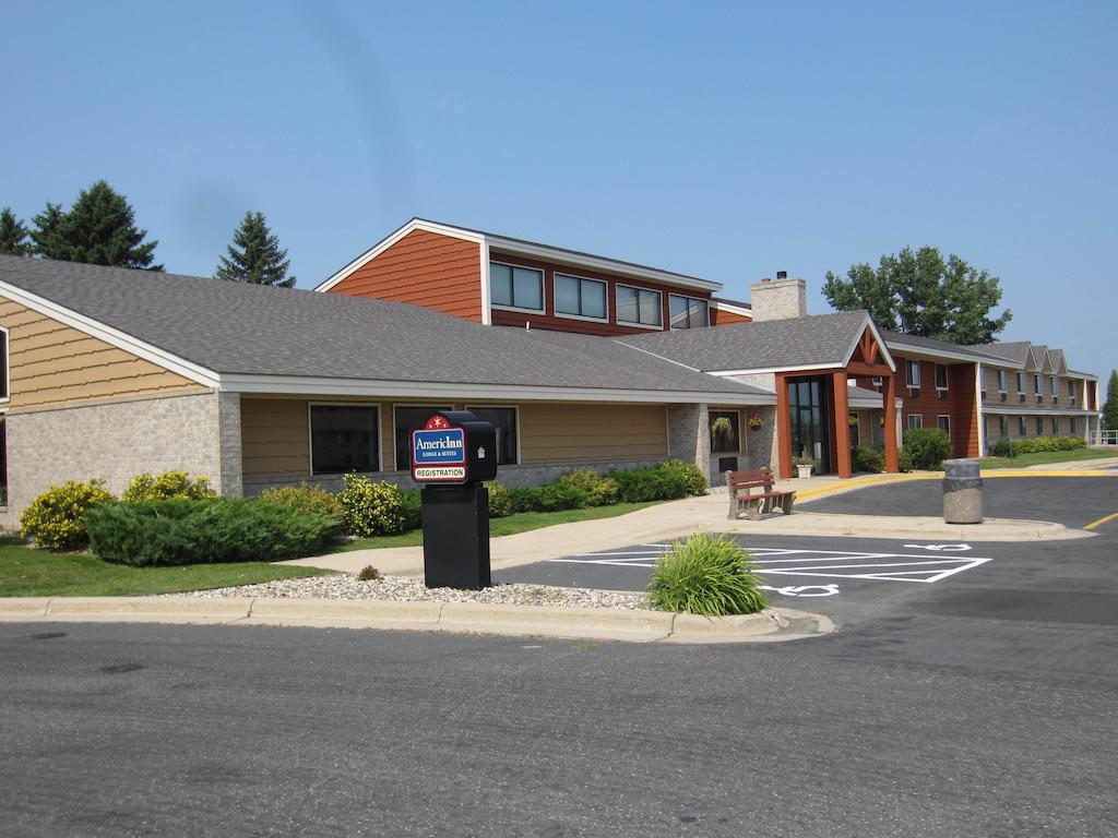 Americinn By Wyndham Hutchinson Exterior photo