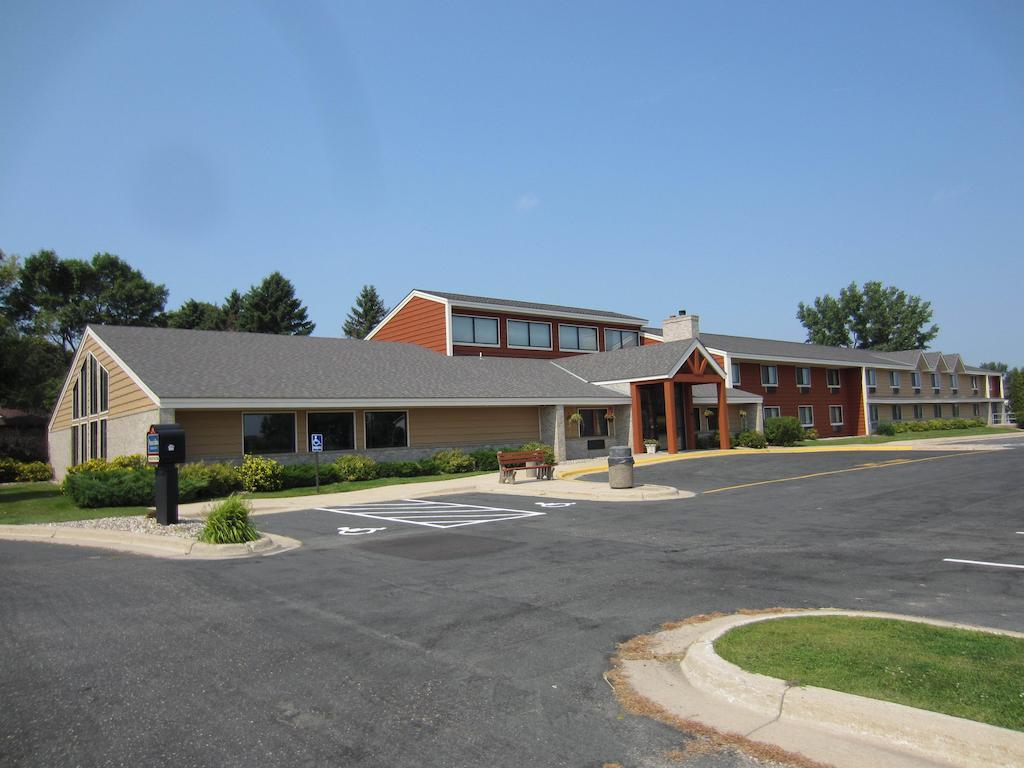 Americinn By Wyndham Hutchinson Exterior photo